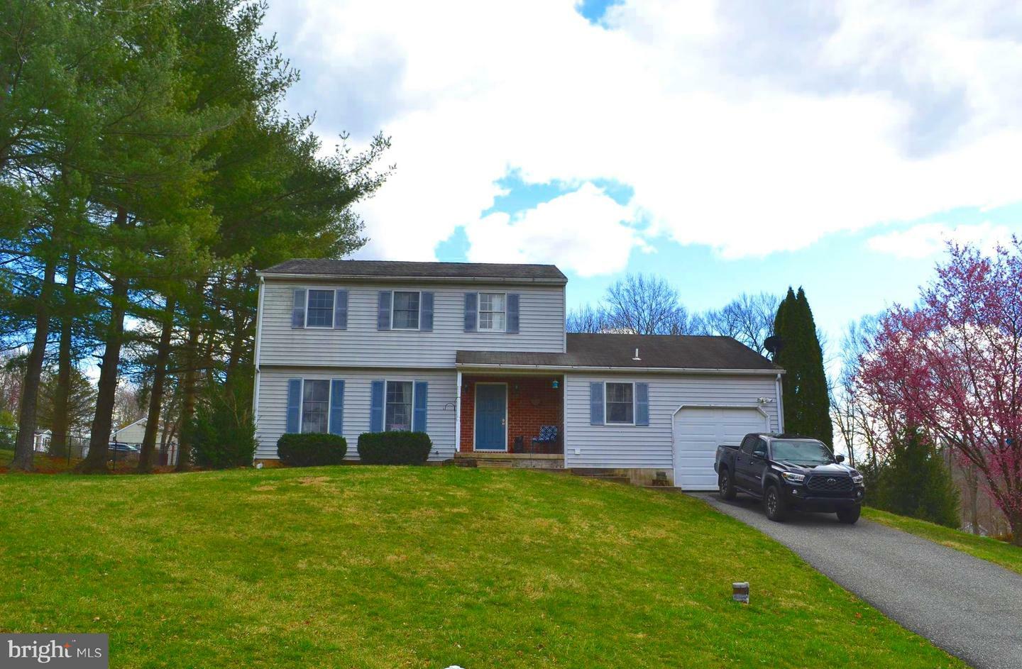 Property Photo:  2058 Mimosa Lane  PA 19464 