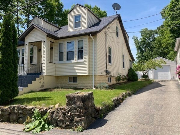 Property Photo: 14 Shakespeare Rd 14 MA 02451