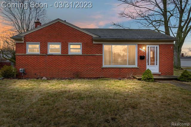 Property Photo:  29043 Westfield Street  MI 48150 