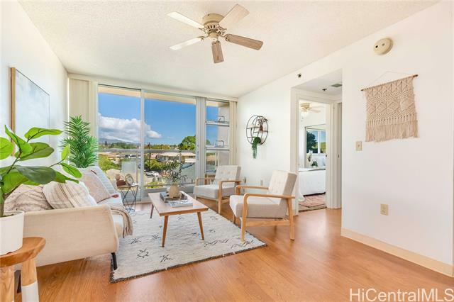 Property Photo:  94-979 Kauolu Place 402  HI 96797 