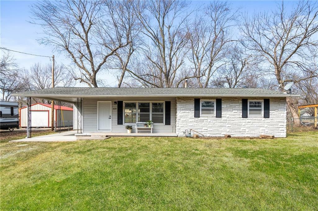 Property Photo: 620 Russell Street MO 64465