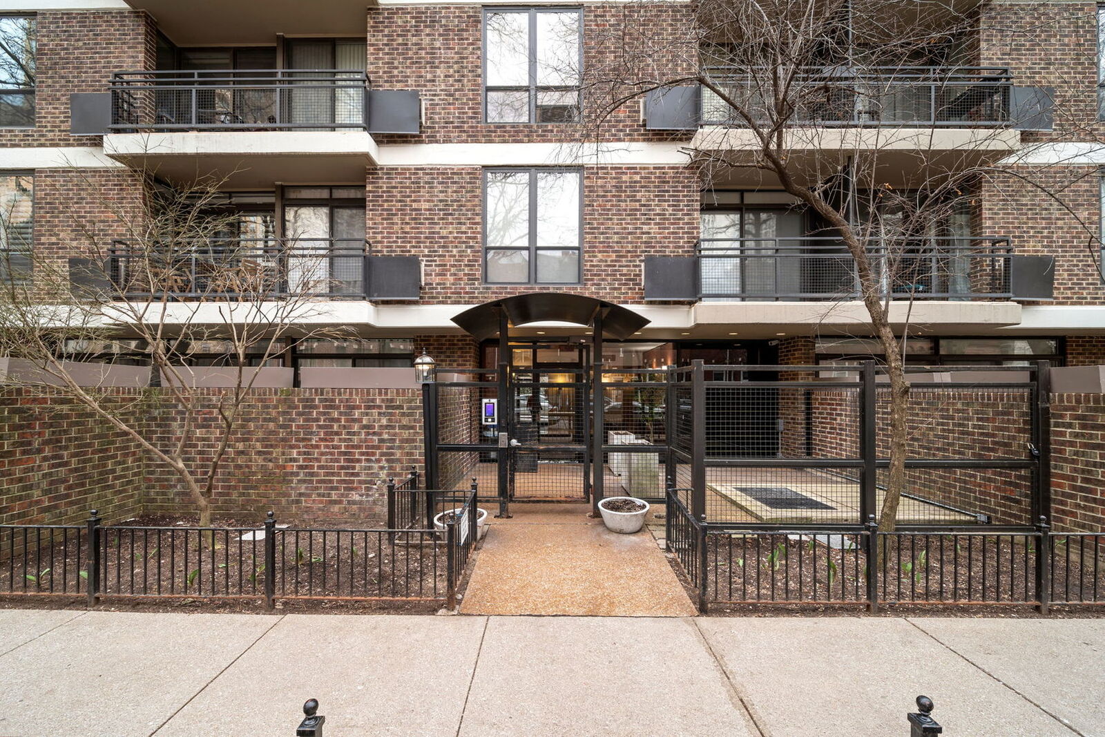 Property Photo:  2600 N Hampden Court K4  IL 60614 