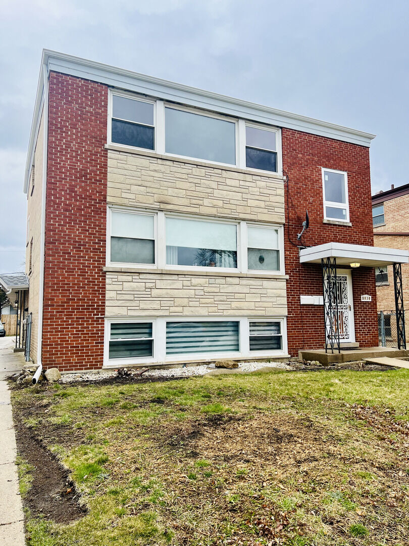 Property Photo: 8939 N Wisner Street 2 IL 60714