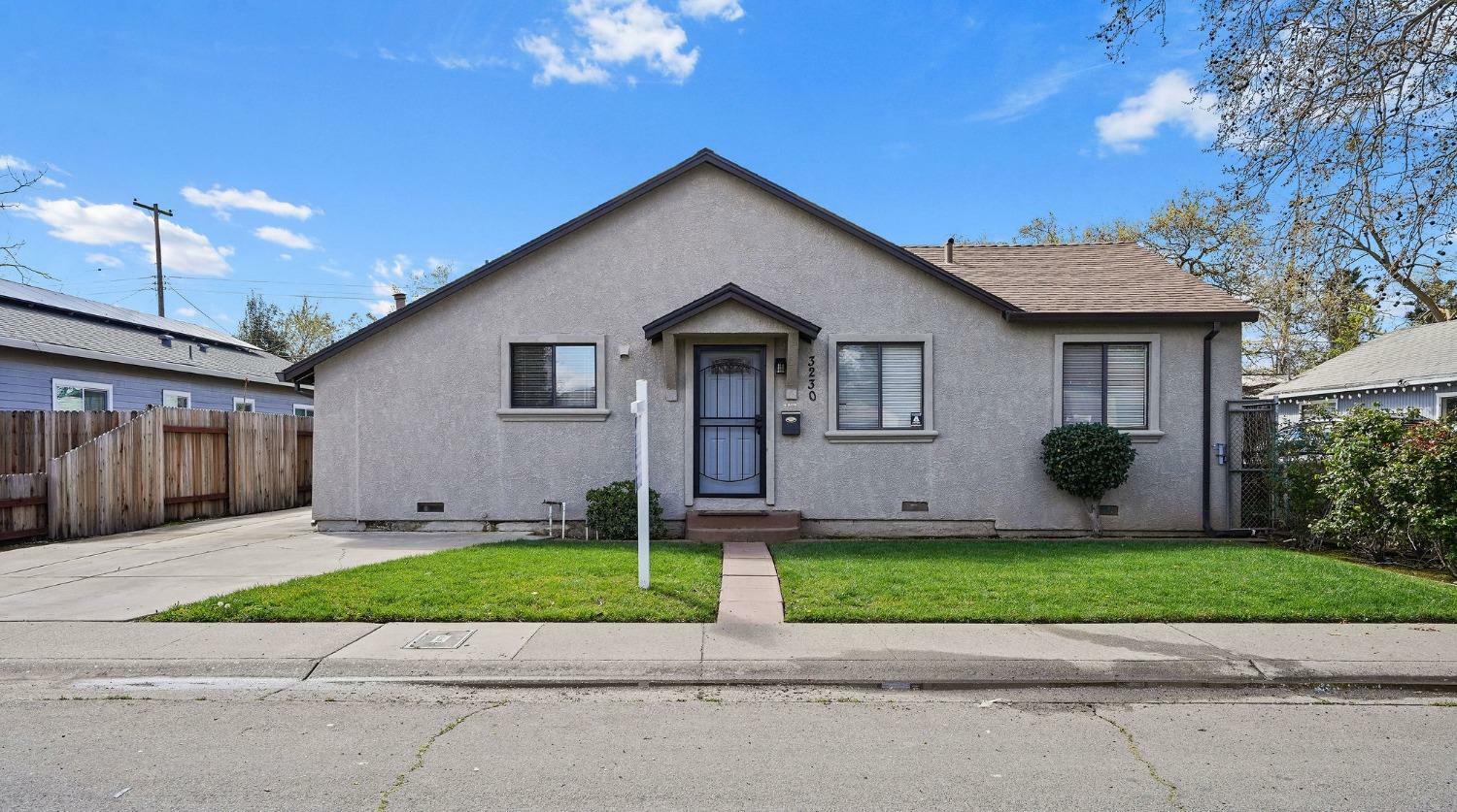 Property Photo:  3230 34th Avenue  CA 95824 