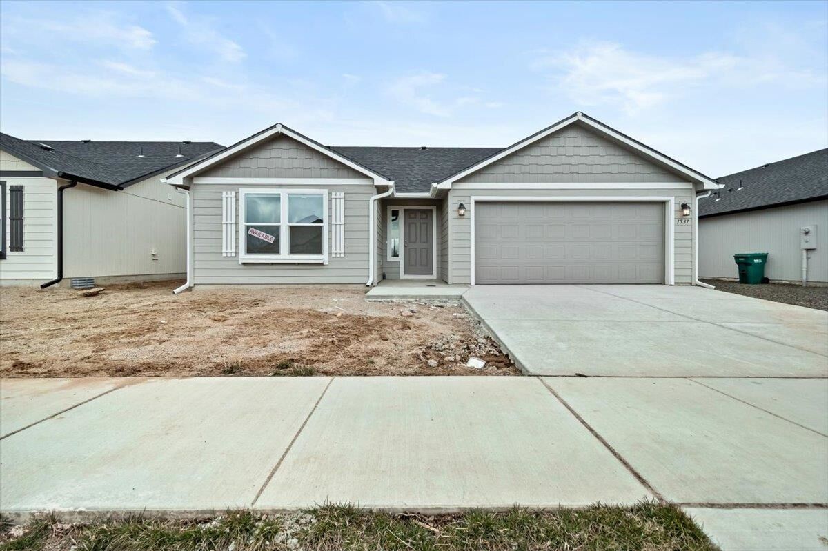 Property Photo: 1537 E B St WA 99006