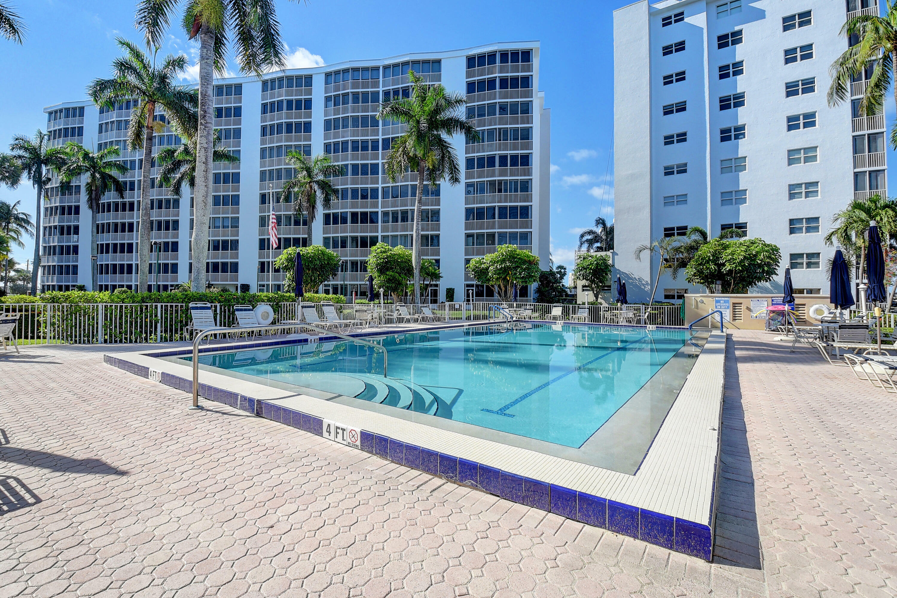 Property Photo:  3310 S Ocean Boulevard 629-D  FL 33487 