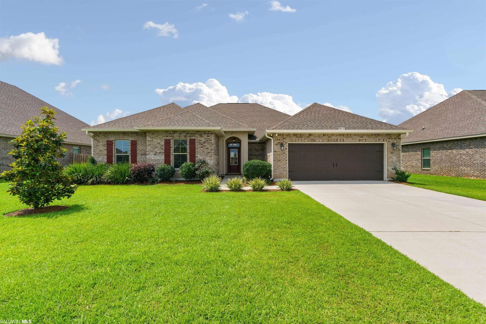 Property Photo: 9913 Dunleith Loop AL 36526