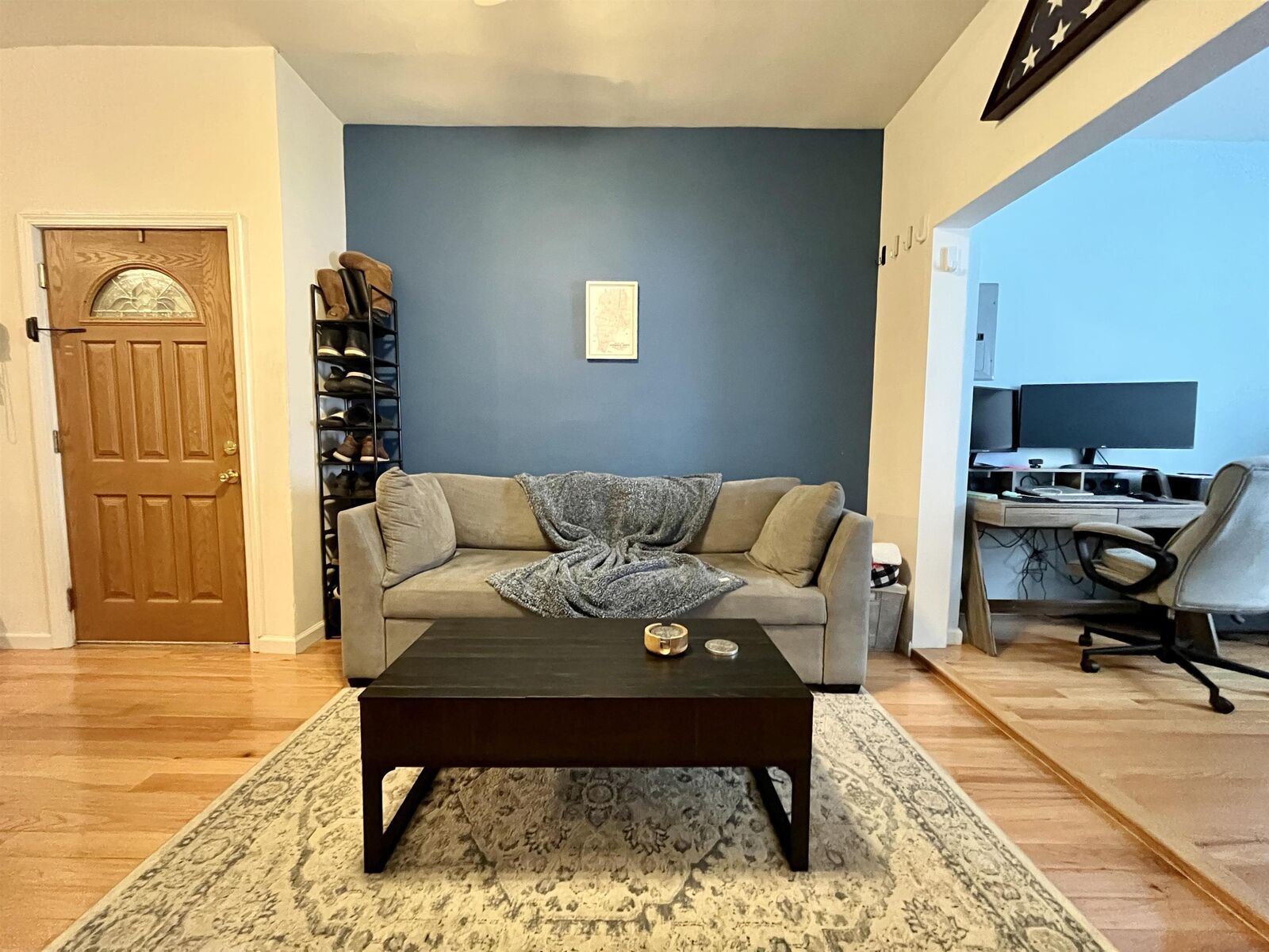 Property Photo: 35 Poplar St 2R NJ 07307-1111