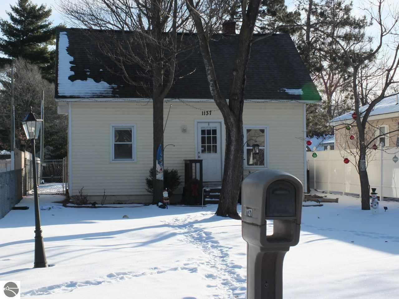 Property Photo:  1137 Santo Street  MI 49686 