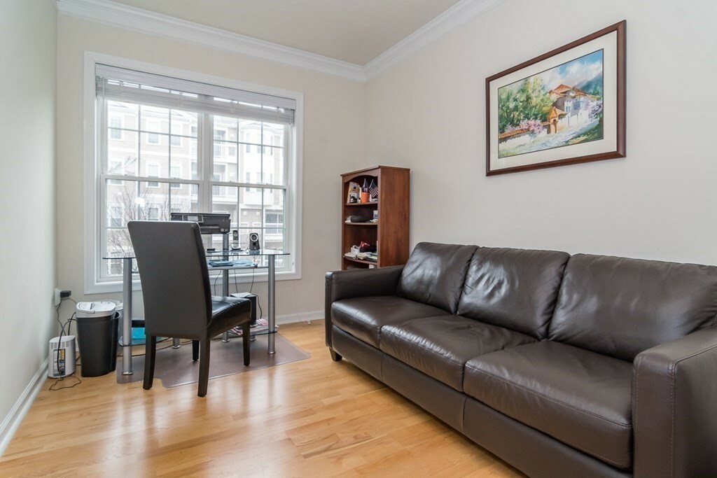 Property Photo:  170 Clocktower Dr 5201  MA 02452 