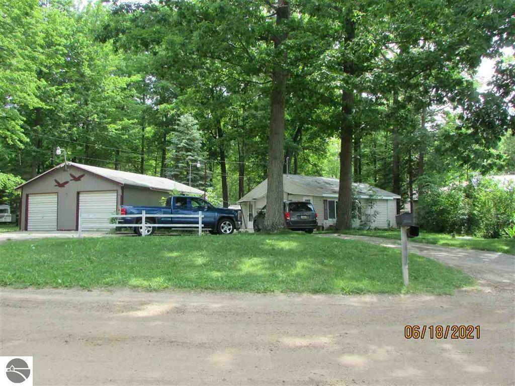 5256 Blueberry Lane  Harrison MI 48625 photo