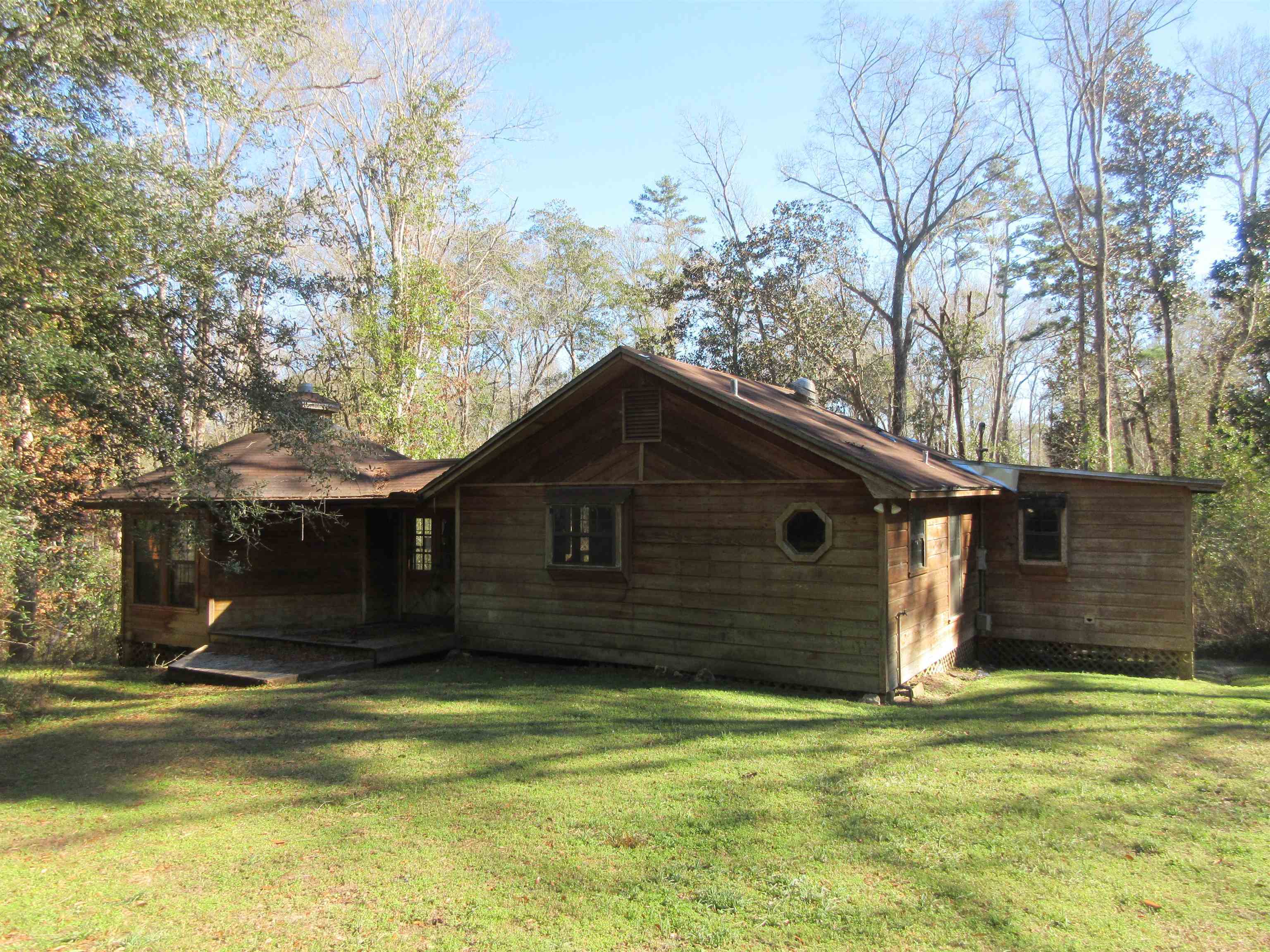 Property Photo:  316 Squirrel Lane  FL 32352 