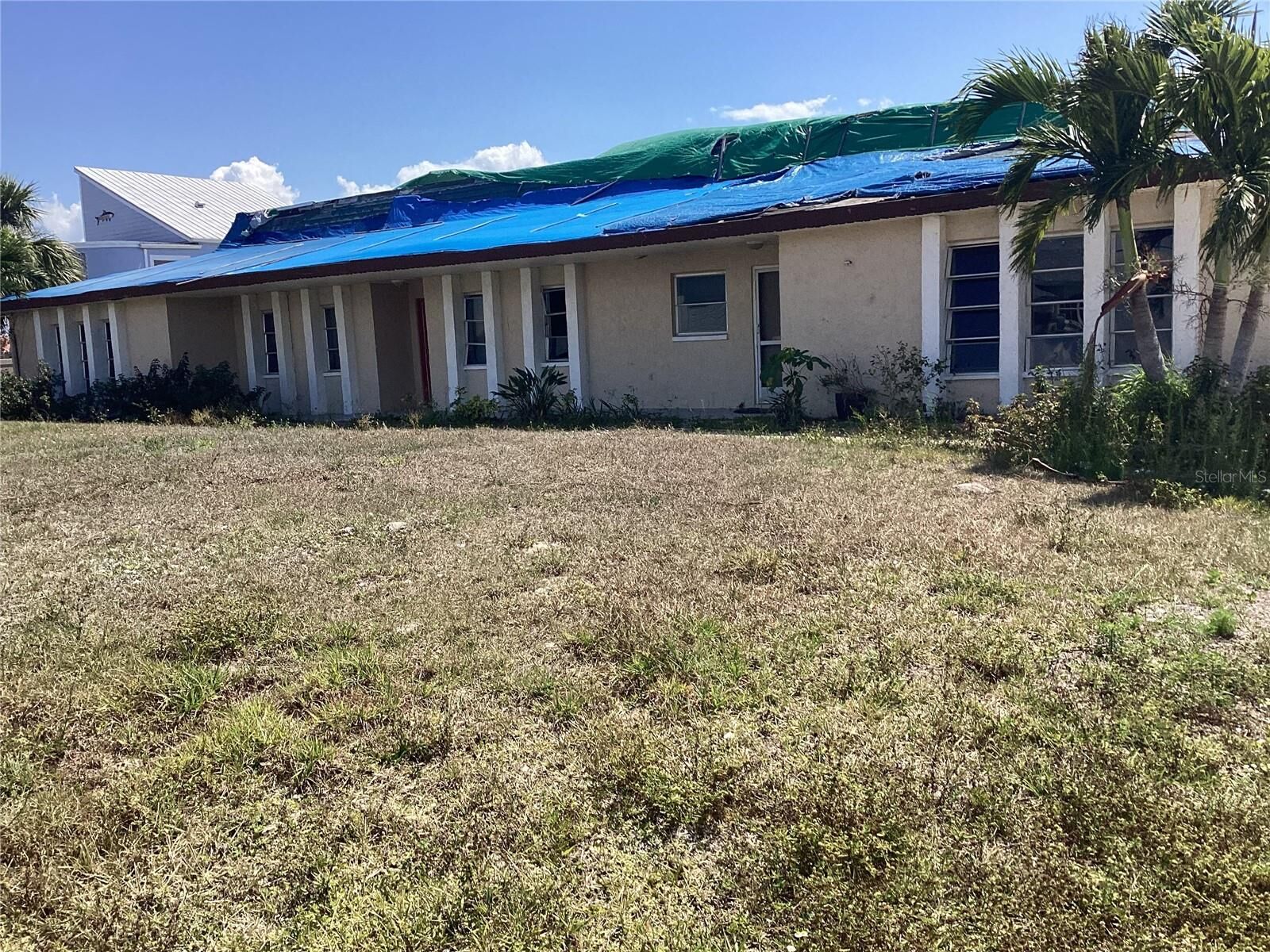 Property Photo: 3360 Peace River Drive FL 33983