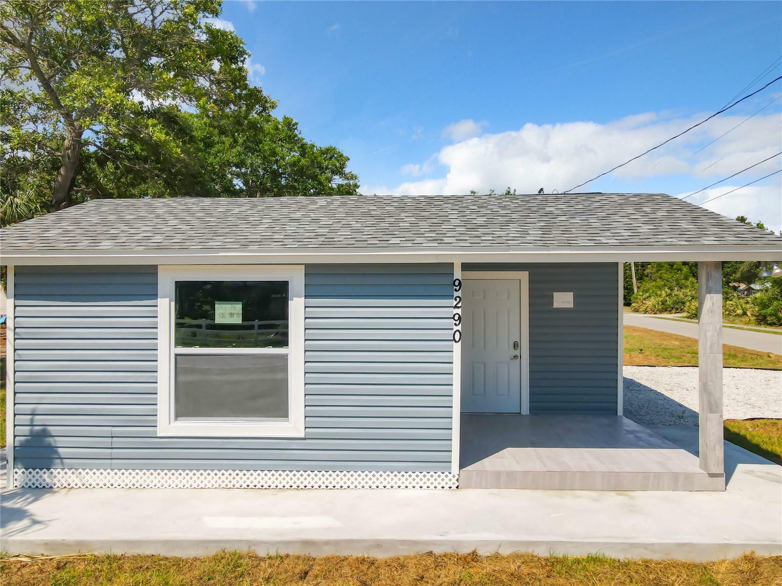 Property Photo:  9290 Central Avenue  FL 32976 