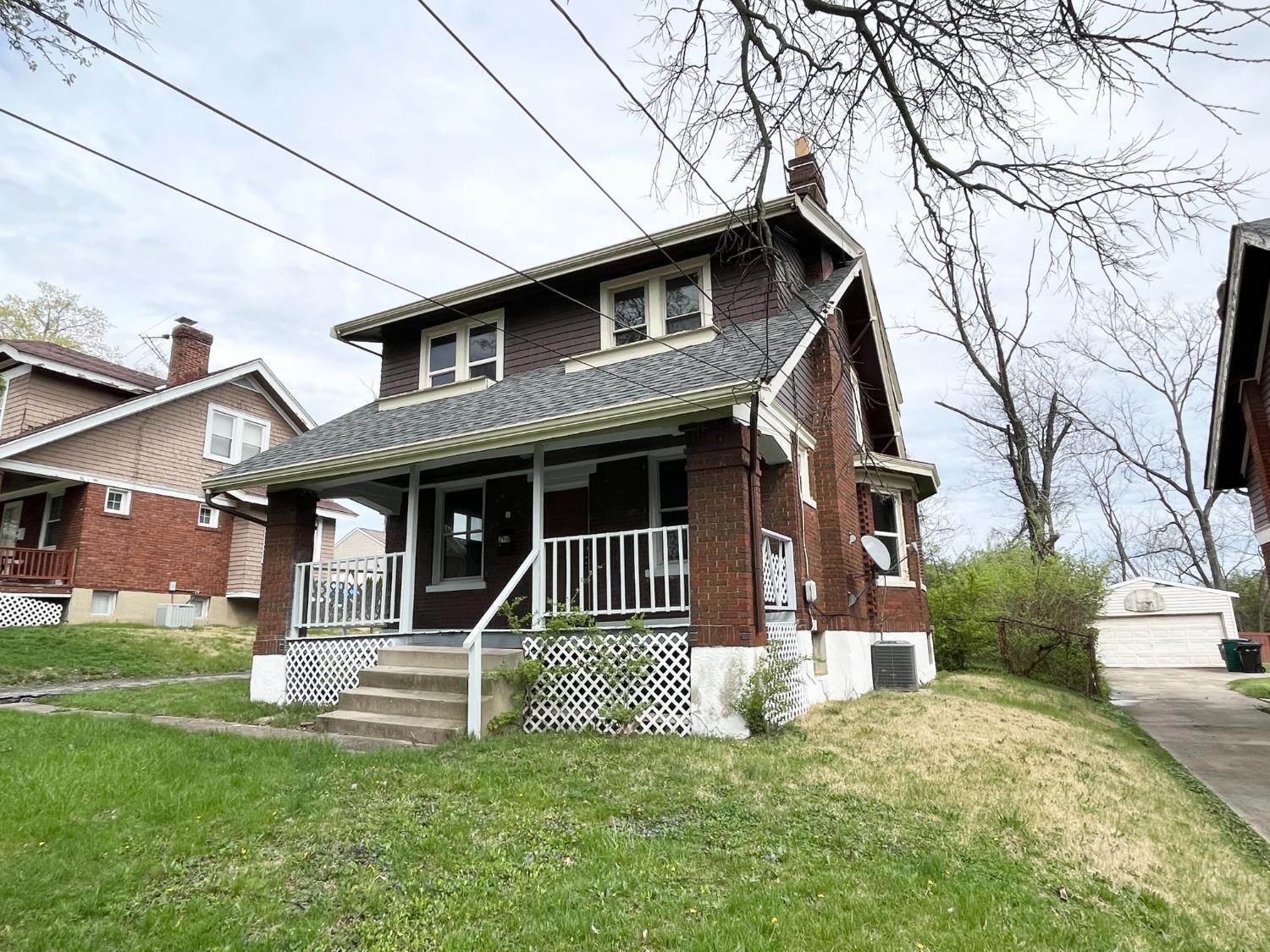 Property Photo:  2910 Grasselli Ave  OH 45211 