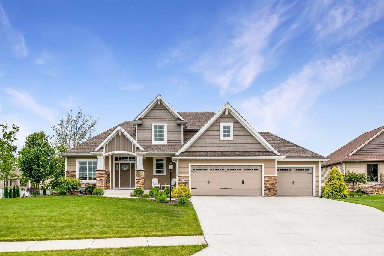 Property Photo: 1610 White Coral Court IN 46814