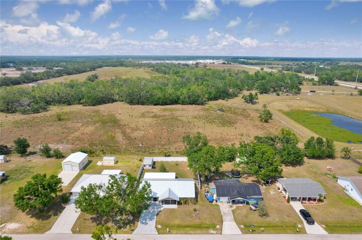 Property Photo:  7184 Lark Drive  FL 34269