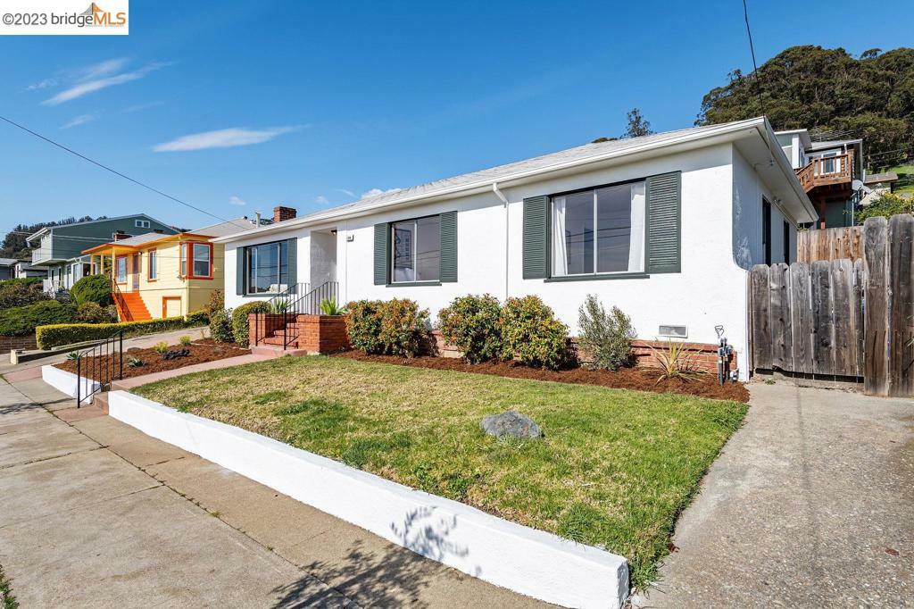 Property Photo:  1306 Scott St  CA 94530 