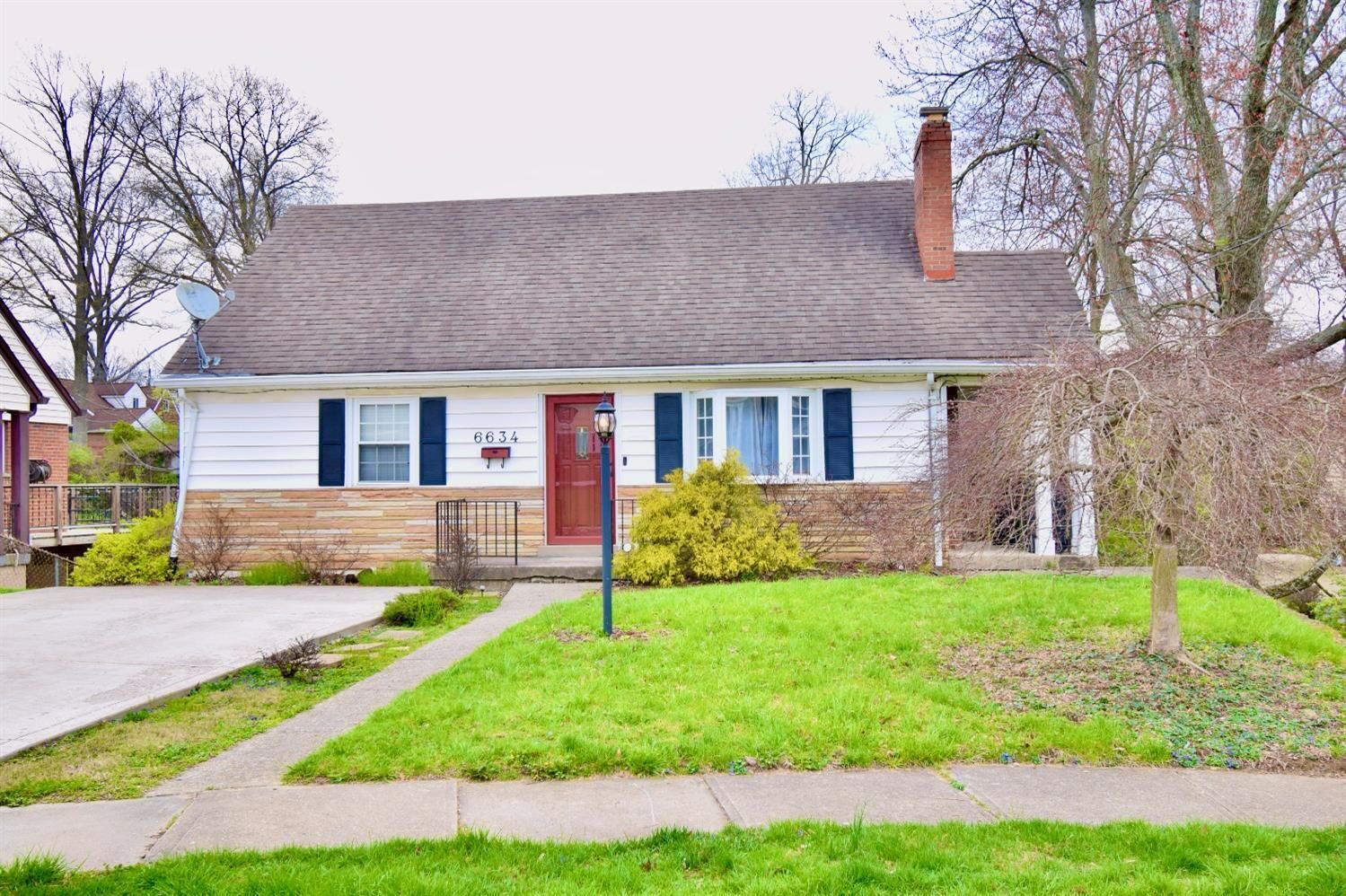 Property Photo:  6634 Sampson Ln  OH 45236 