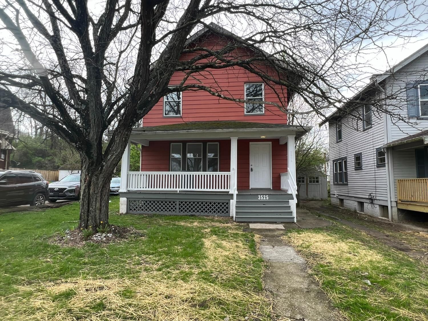 Property Photo: 3525 Glenway Ave OH 45205