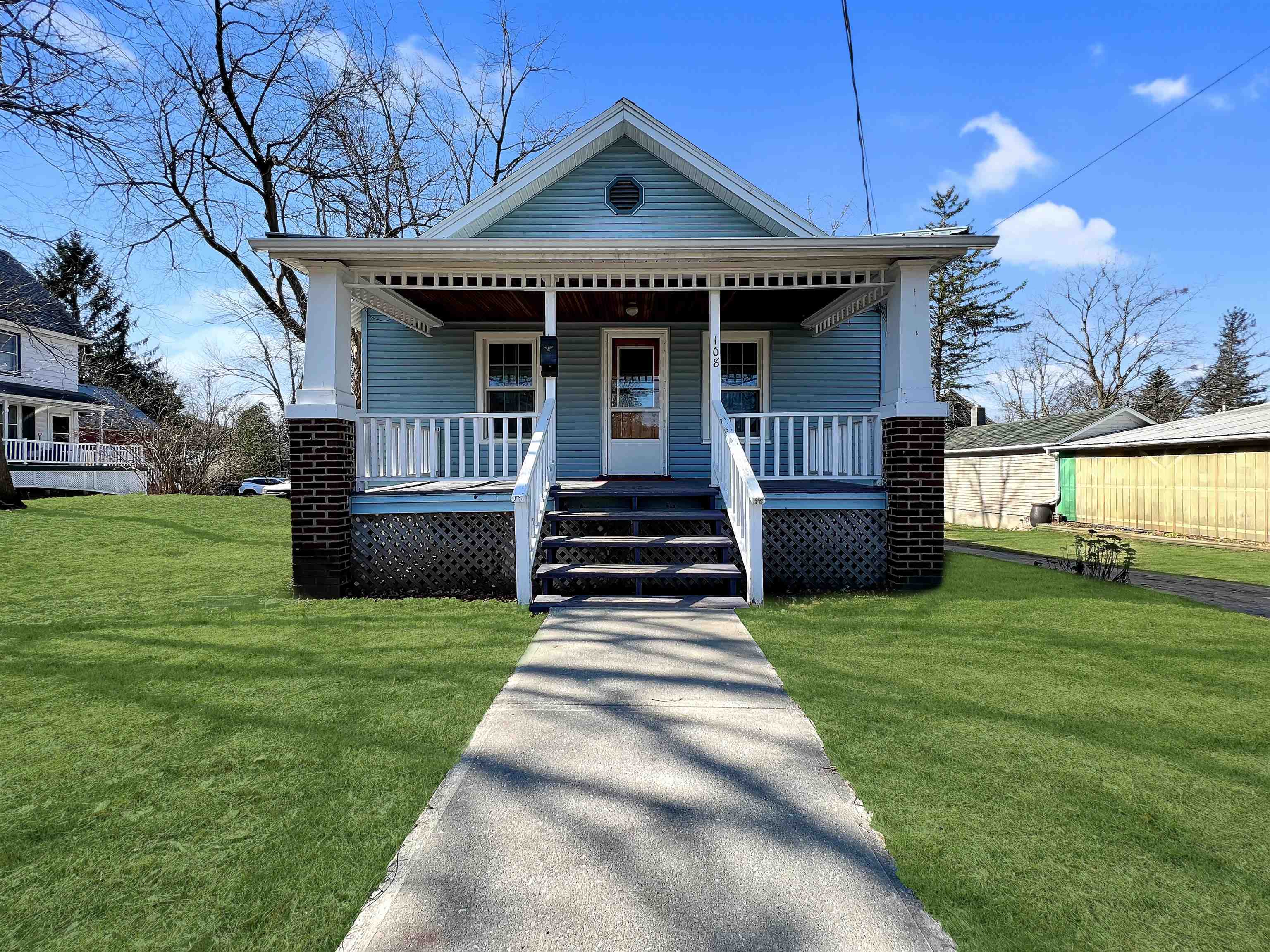 Property Photo:  108 Fairfield Street  VT 05478 