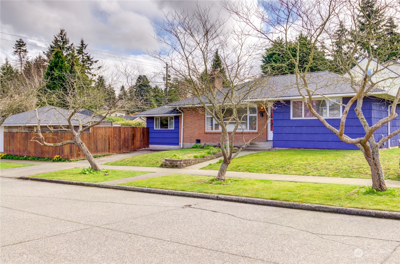 Property Photo:  4821 SW Spokane Street  WA 98116 