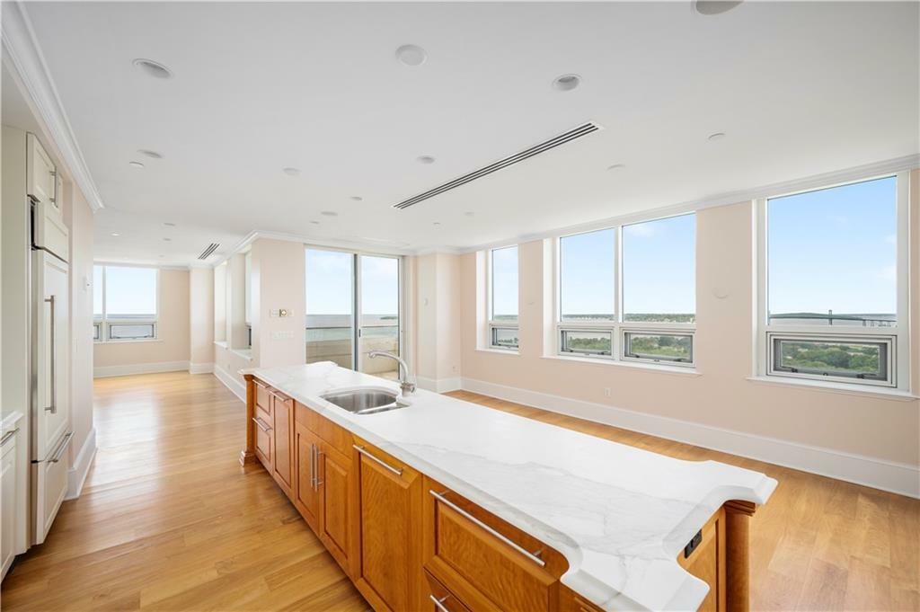 1 Tower Dr, Unit#2105  Portsmouth RI 02871 photo