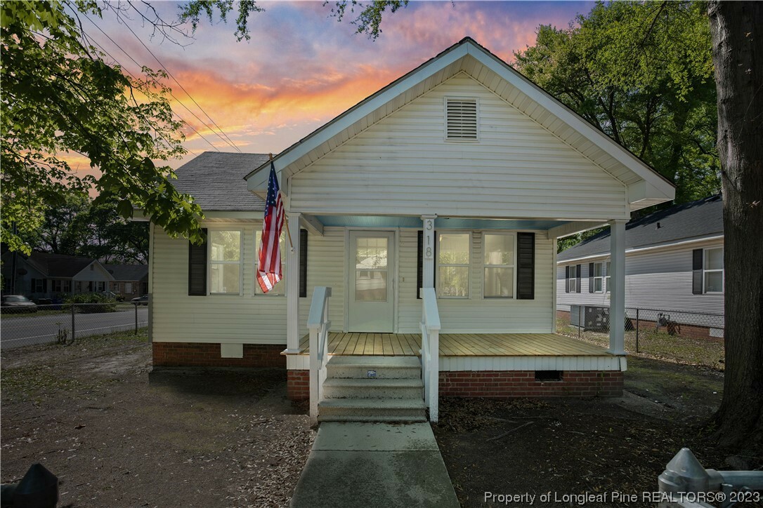 Property Photo:  318 Bryan Street  NC 28305 