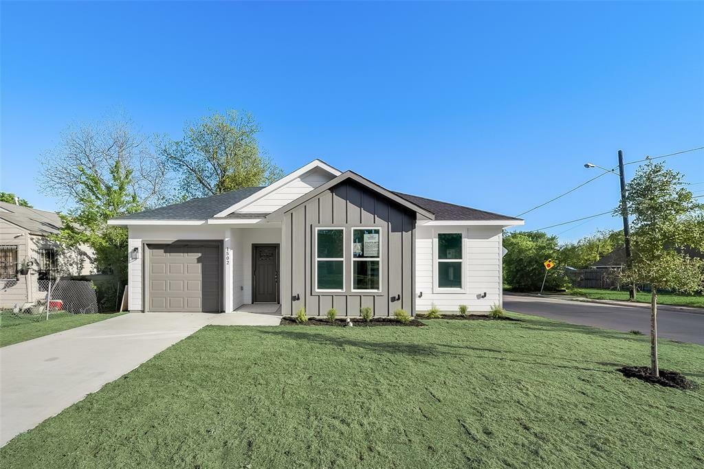 Property Photo:  1502 Exeter Avenue  TX 75216 