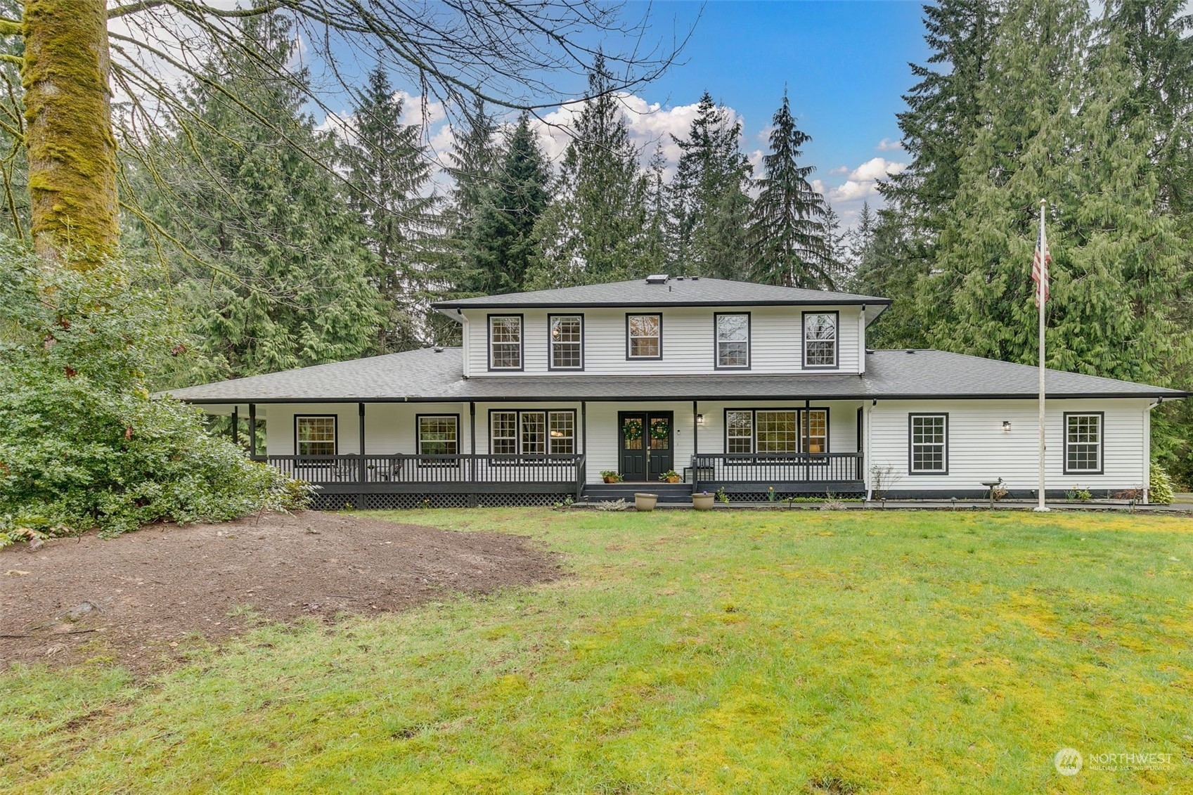 Property Photo:  4004 109th Avenue SE  WA 98290 