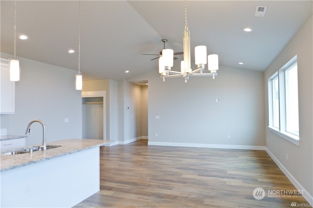 Property Photo: 915 P Street SW WA 98848