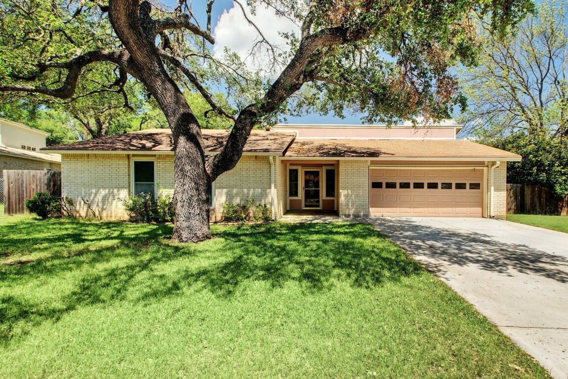 Property Photo: 12507 Preece Drive TX 78729