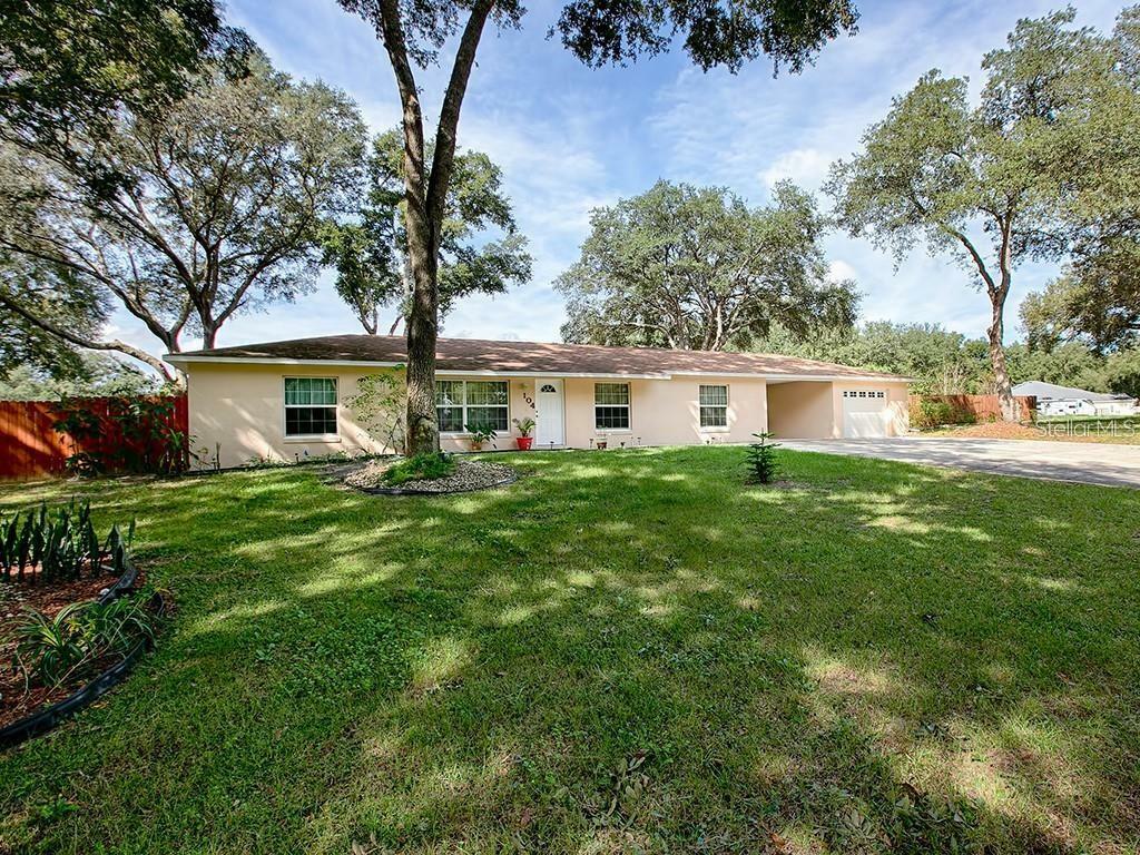 Property Photo: 104 S Valley Road FL 34731