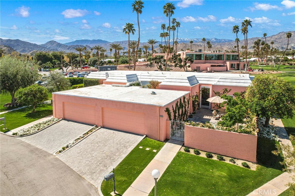 Property Photo: 47015 Arcadia Lane CA 92260