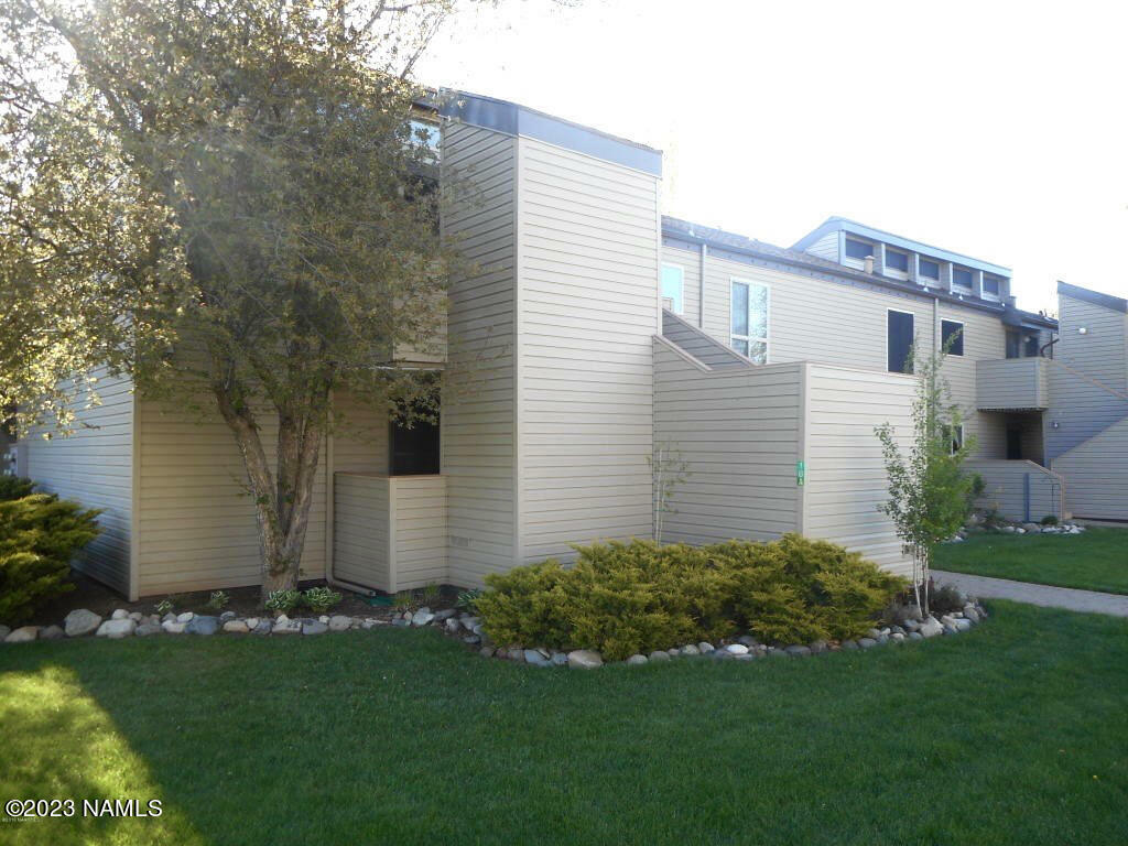 Property Photo: 17980 S Walapai Road 16B AZ 86017