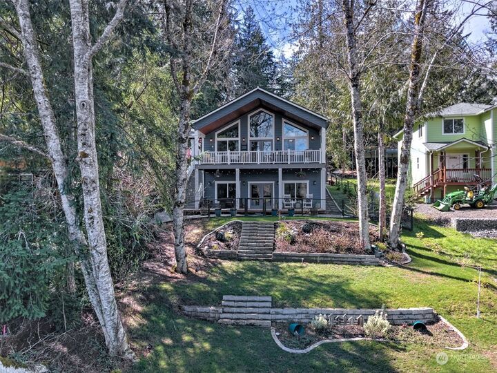 House for sale in Shelton 500 E Lakeshore Drive W, Shelton, WA 98584