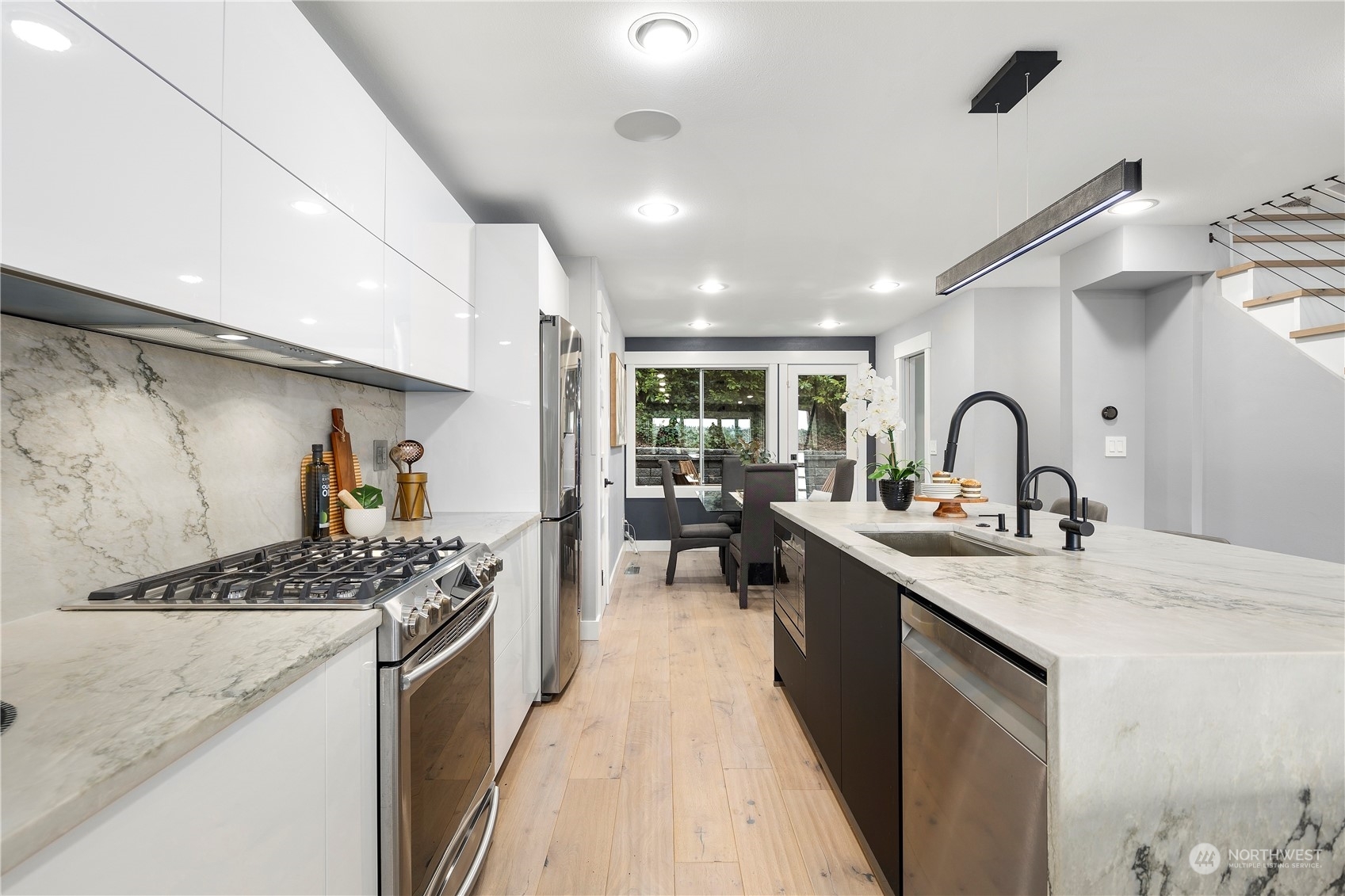 Property Photo: 2018 12th Avenue W WA 98119
