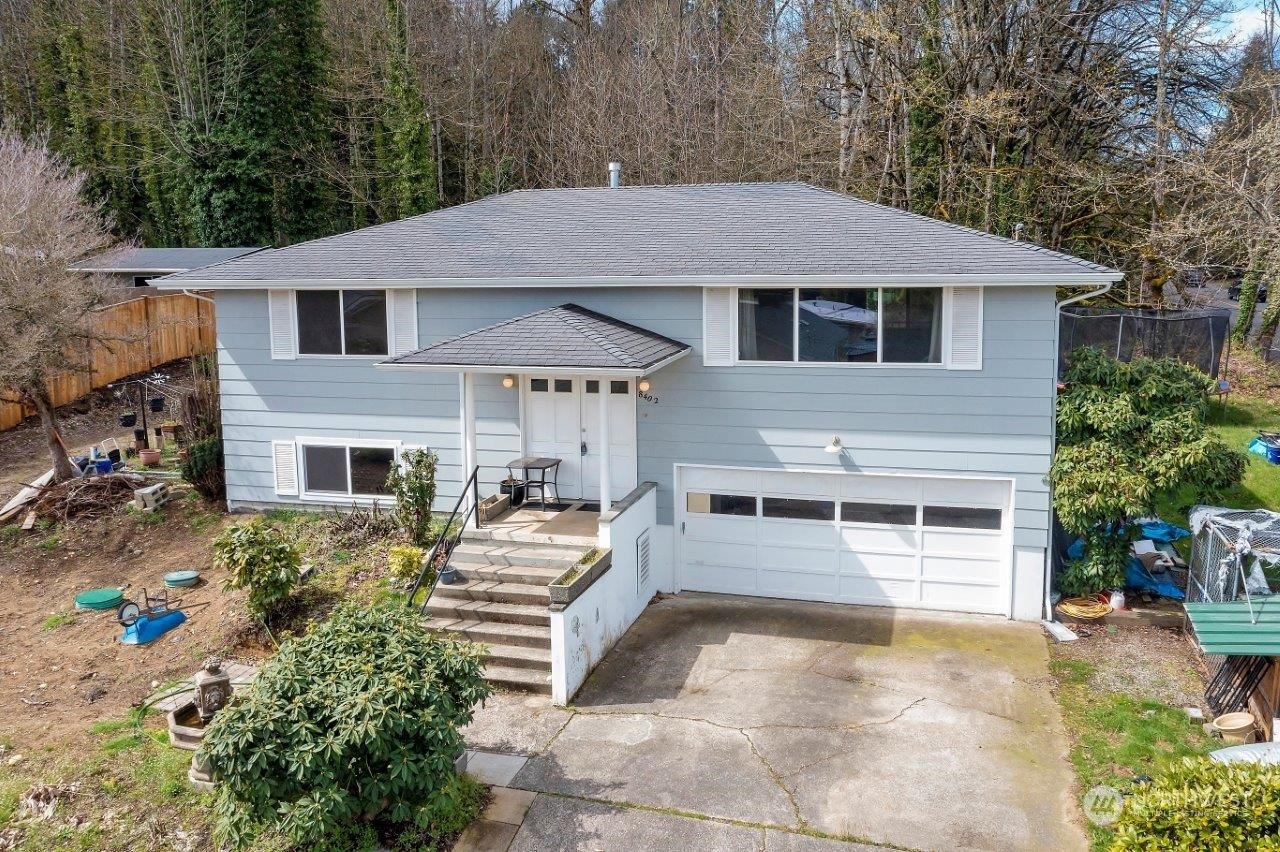 Property Photo:  8402 75th Avenue E  WA 98371 