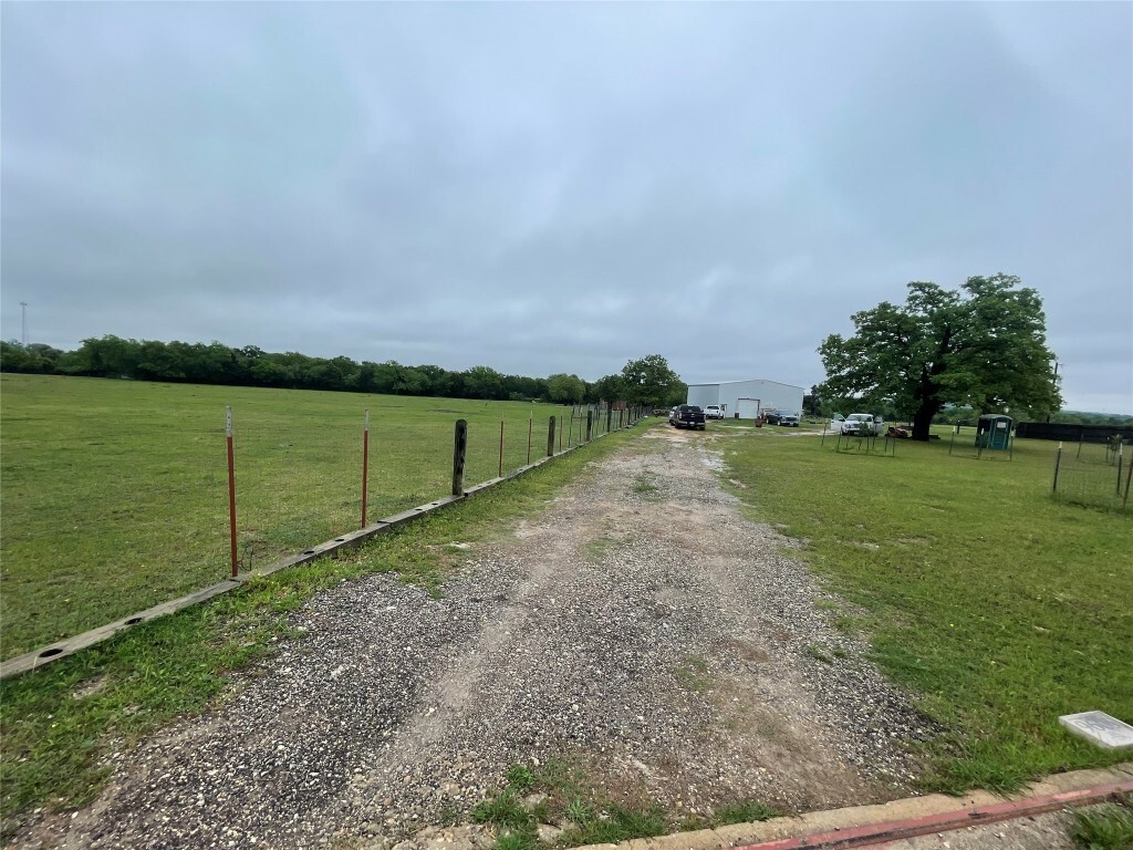 Property Photo: 160 McVay Lane TX 78621