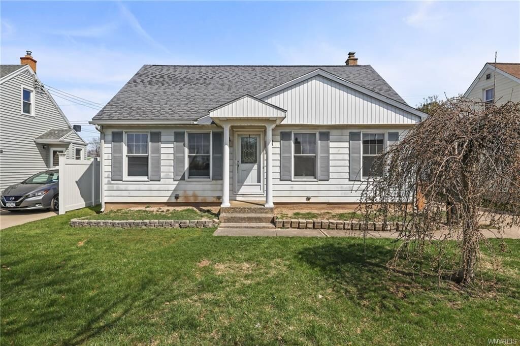 Property Photo:  201 E Melcourt Drive  NY 14225 