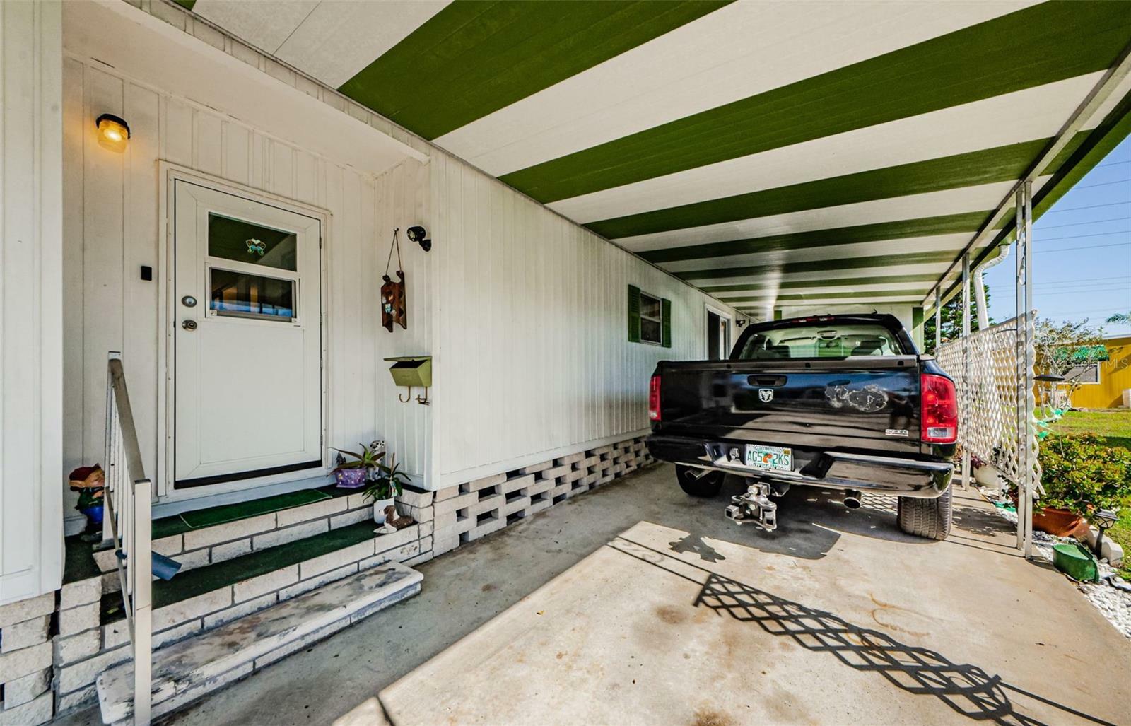 Property Photo: 222 Seagull Drive FL 34689