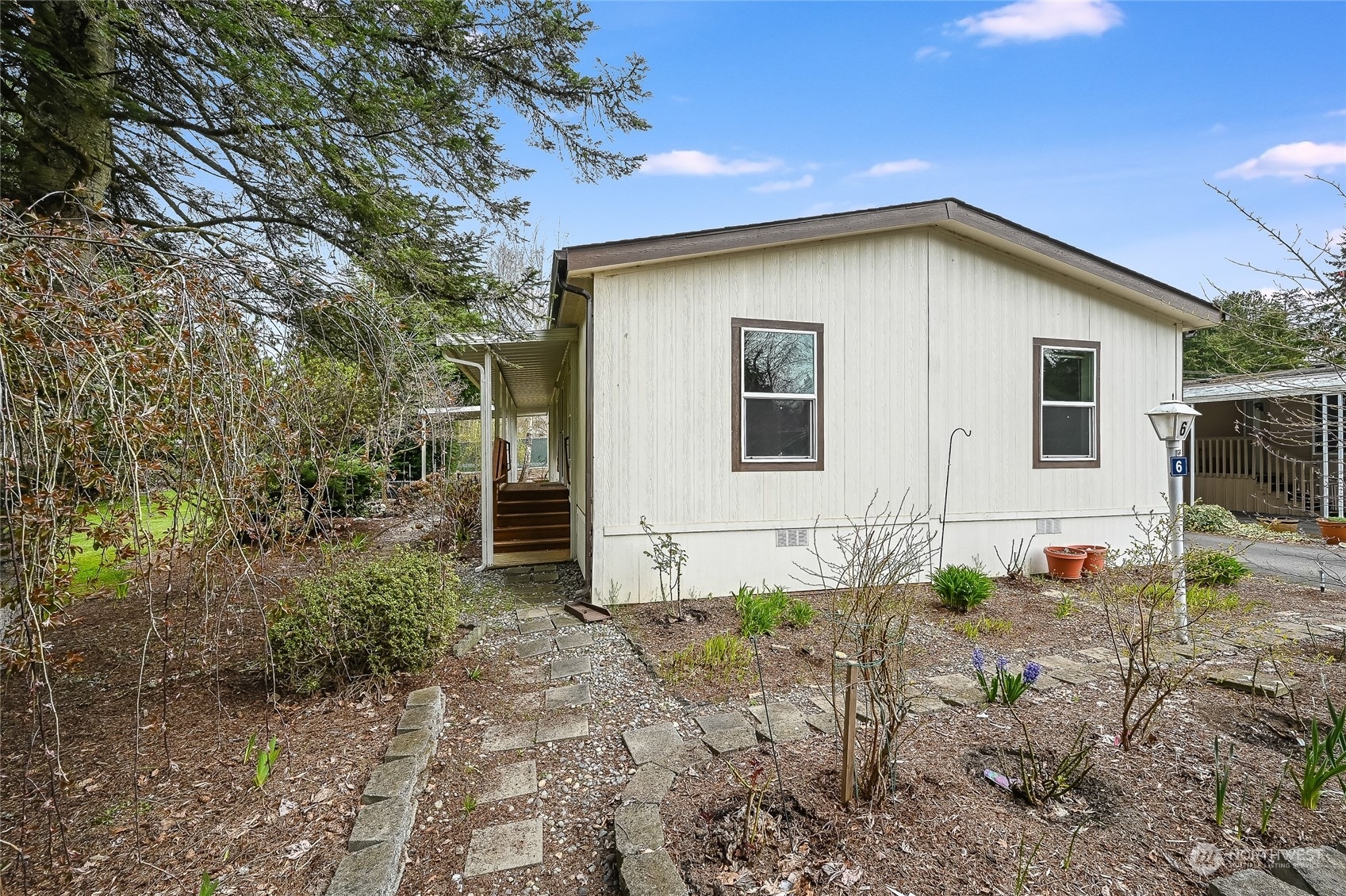 Property Photo: 2200 196th Street SE 6 WA 98012