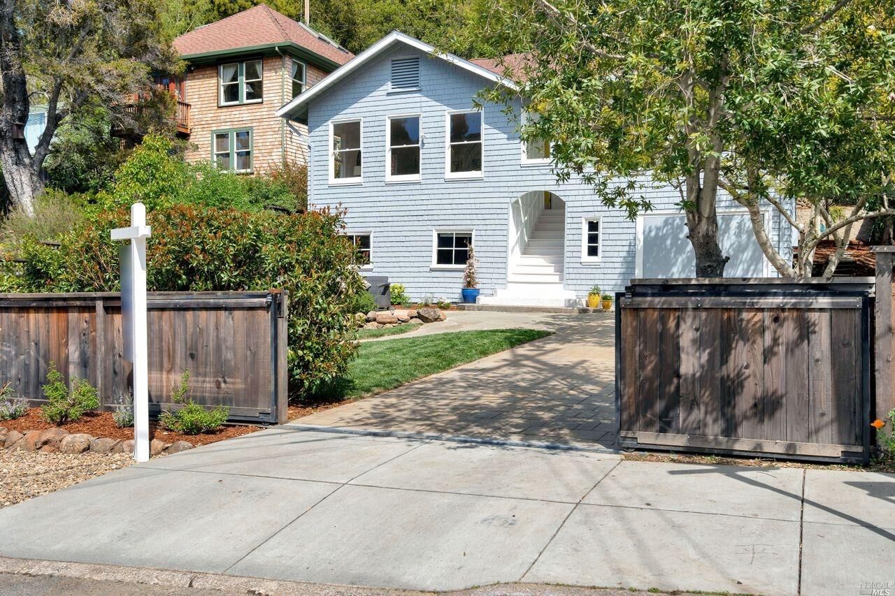Property Photo:  407 Forrest Avenue  CA 94930 