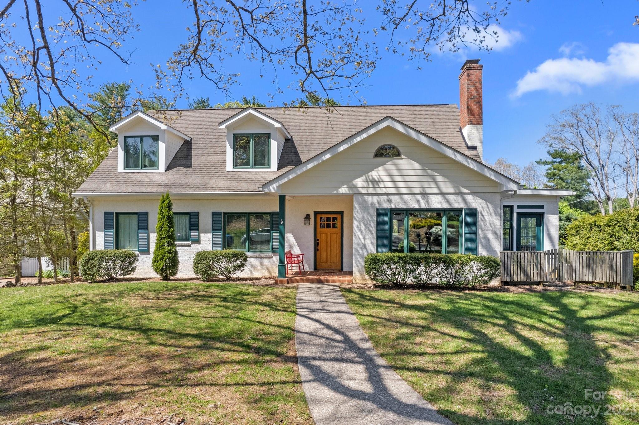 Property Photo: 85 Wembley Road NC 28804
