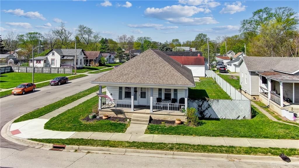 Property Photo: 402 N Elm Street OH 45373