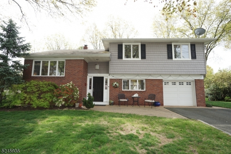 Property Photo: 41 Oleander Way NJ 07066