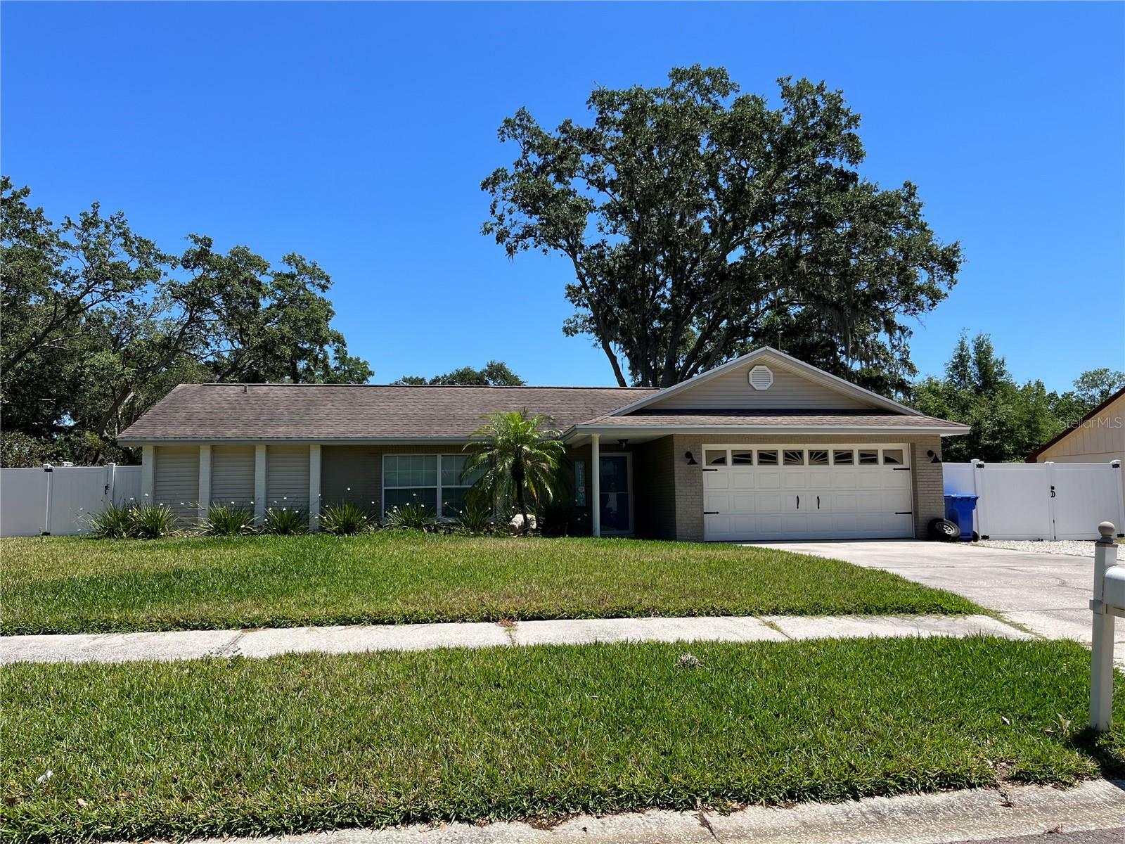 Property Photo:  3413 Little Oak Street  FL 33596 