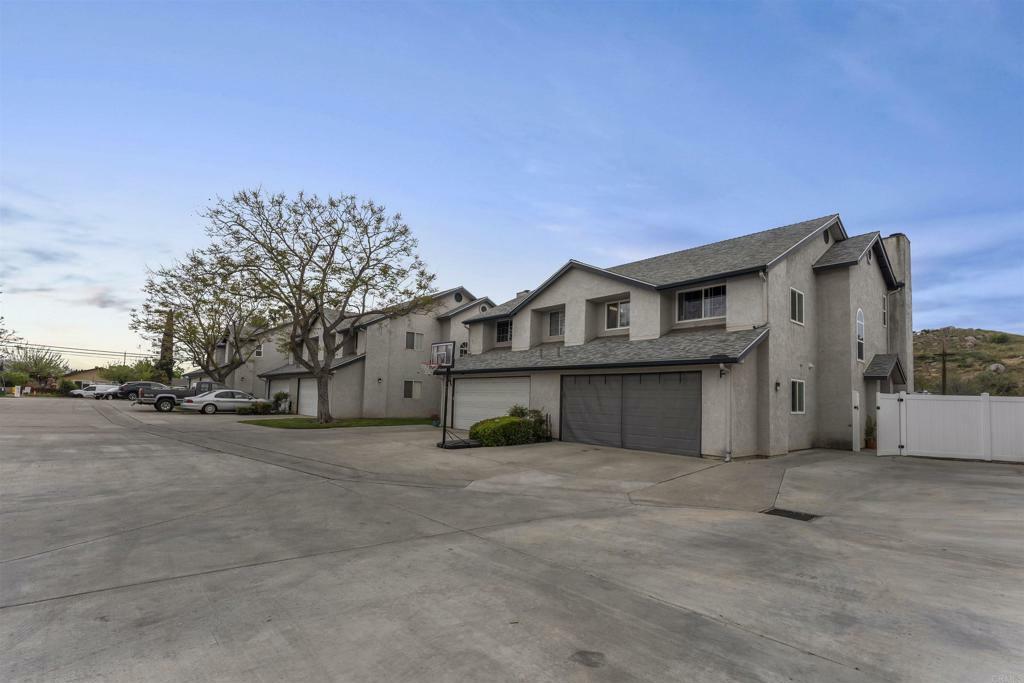 Property Photo:  1130 Sumner Ave F  CA 92021 