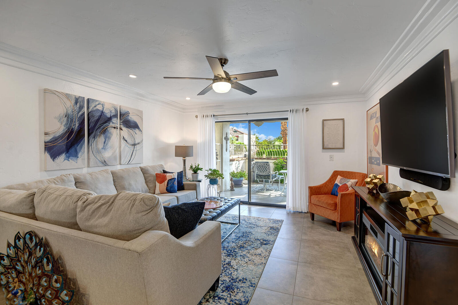 Property Photo:  255 E Avenida Granada 914  CA 92264 