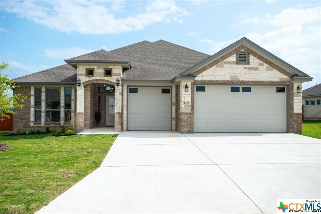 Property Photo:  1027 Winchester Drive  TX 76559 